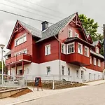 Odkrywców Hotel 3*