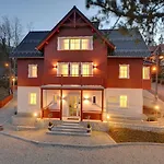 Hotel Odkrywców 3*