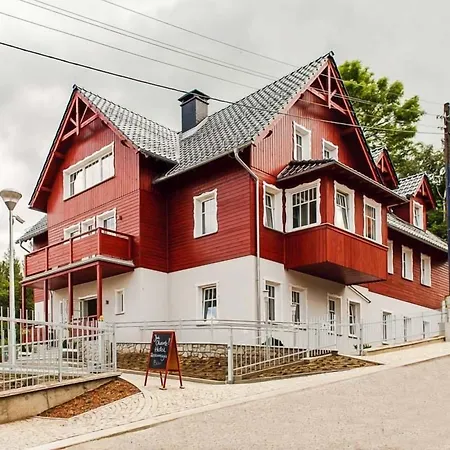 Odkrywców Hotel 3*